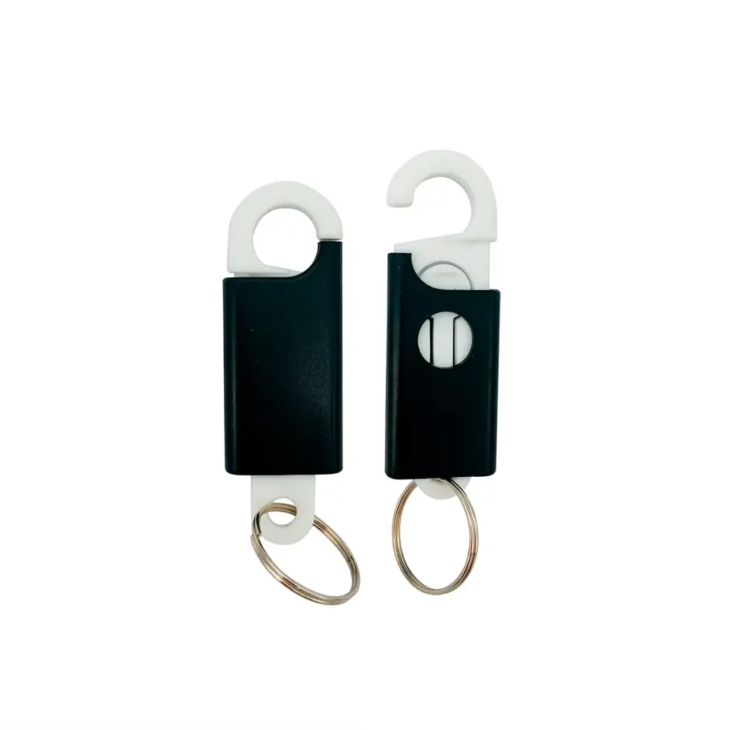 LLAVERO HANGER NEGRO CON BLANCO